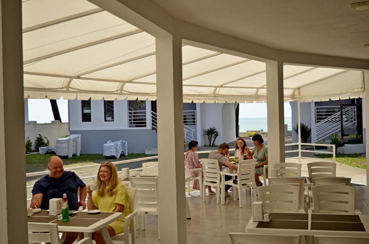 Hotel Medusa Kobuleti ภายนอก รูปภาพ